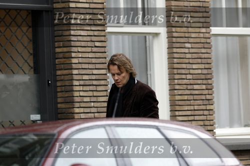 Amsterdam 11 mei 2007
Gijs Staverman gaat met een vrouw naar een winkelpand kijken.