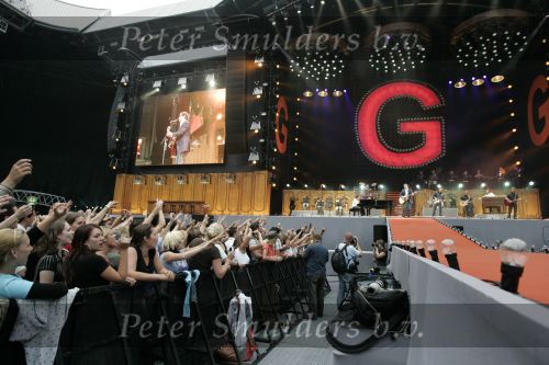 Eindhoven, 15 Juni 2007
Eerste van de 3 concerten Guus Meeuwis 
in het PSV-stadion ( Philips Stadion ) 2007