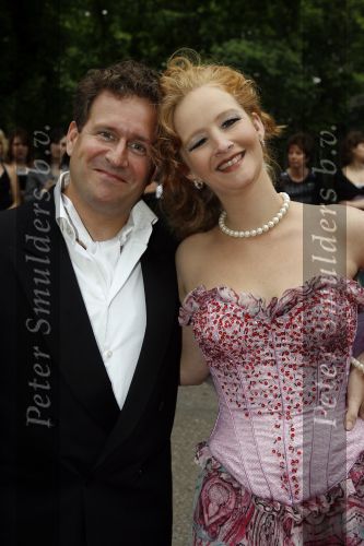 Hilversum 21 mei 2007
Uitreiking musical awards in studio 24. Hilke Bierman met vriend