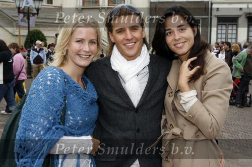 Kaatsheuvel 17 juni 2007
Bn ers in de efteling. Jacob Krabbe met vriendinnen