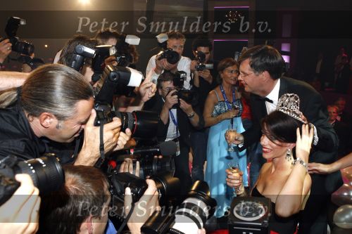 Baarn 6 juni 2007
Finale miss mis verkiezing. Winnares Reni de Boer en 2e Karin v Rossum. Jan Peter Balkenende reikt de prijs uit. Het programma werd gepresenteerd door Jaap Jongbloed en Lucille Werner.