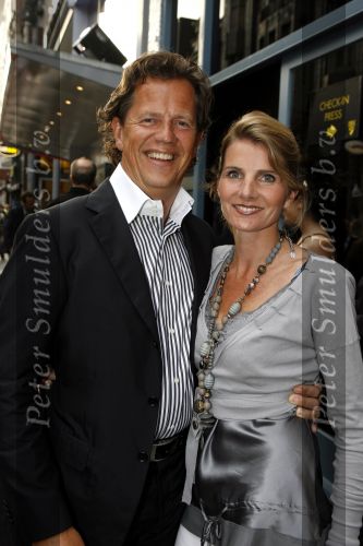 Amsterdam 6 juni 2007
Opening Club Andy Martin en dj Tiesto , Cineac. Jan Willem Bruggenwirth met zijn vrouw Francis
