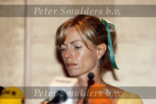 Amsterdam 7 juni 2007
De ouders van de ontvoerde Madeleine Mc Cann geven persconferentie in het Hilton. Gerry en Kate Mc Cann zijn op doorreis in Europa om overal aandacht te krijgen voor de ontvoering.