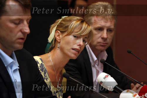 Amsterdam 7 juni 2007
De ouders van de ontvoerde Madeleine Mc Cann geven persconferentie in het Hilton. Gerry en Kate Mc Cann zijn op doorreis in Europa om overal aandacht te krijgen voor de ontvoering.