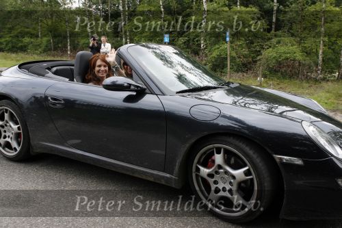 Vlijmen en Loon op Zand 18 juni 2007
Cabrio Rally van Beau monde . Leontine Borsato met Astrid in Porsche cabrio