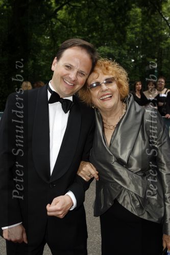 Hilversum 21 mei 2007
Uitreiking musical awards in studio 24. Marjan Berk met zoon