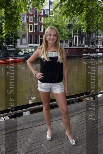 Amsterdam 15 mei 2007
Yolanthe Cabau v Kasbergen en Monique Smit bij de fhm verkiezing babe v h jaar.