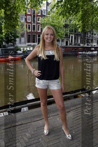 Amsterdam 15 mei 2007
Yolanthe Cabau v Kasbergen en Monique Smit bij de fhm verkiezing babe v h jaar.