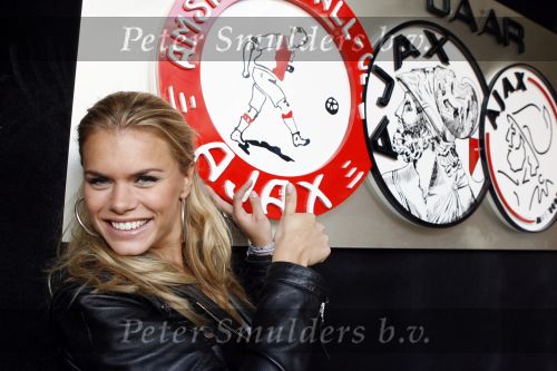 Amsterdam 15 mei 2007
Presentatie dvd voetbalvrouwen in de amsterdam arena. Nicolette v Dam