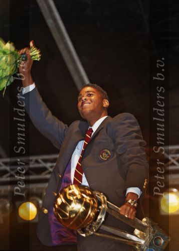 Amsterdam, 29 november 2007
Huldiging AJAX-Selektie t.g.v. het behalen van de wereldtitel in Japan,
Patrick Kluivert met de beker