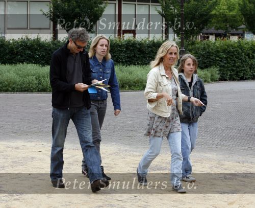 Kaatsheuvel 16 juni 2007
Paul Rosemuller met vrouw en kinderen in de efteling.