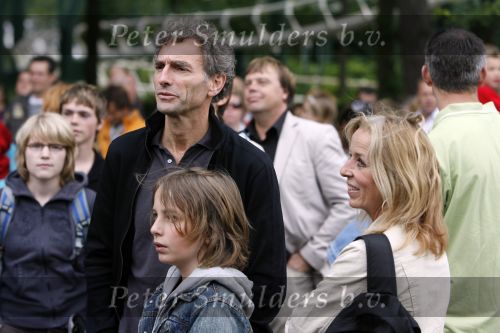 Kaatsheuvel 16 juni 2007
Paul Rosemuller met vrouw en kinderen in de efteling.