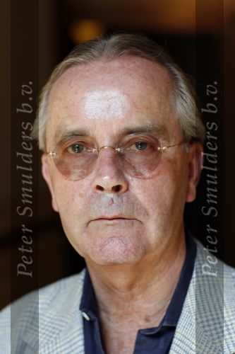 Utrecht 23 mei 2007
Advocaat Piet Doedens met sigaret op zijn kantoor.