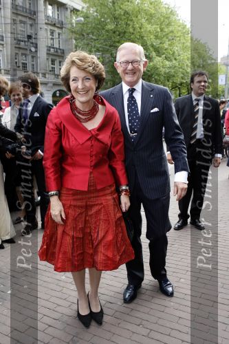 Amsterdam 12 mei 2007
Bijeenkomst in de stads schouwburg van amsterdam met Prinses Margriet Pieter v Vollenhoven Prins Maurits Prinses Marlene Prins Bernhard Jr en Prinses Annette Prins Floris en Prinses Aimee Prins Pieter Christiaan en  Prinses Anita Prins Constantijn en Prinses Laurentien. Burgmeester Job Cohen ontvangt ze.