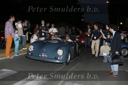 Brescia 17 mei 2007
State of art is sponsor van de mille miglia. Prins Bernhard jr en Chris Zegers rijden mee in een porsche speedster.