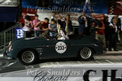 Brescia 17 mei 2007
State of art is sponsor van de mille miglia. Prins Bernhard jr en Chris Zegers rijden mee in een porsche speedster.