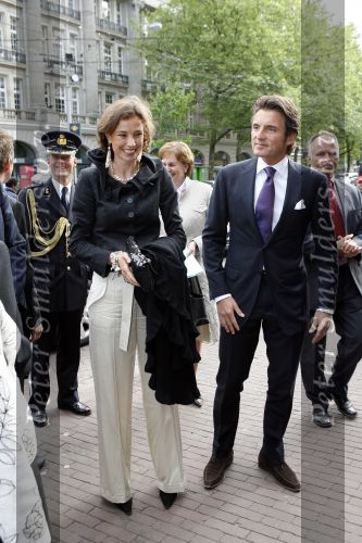 Amsterdam 12 mei 2007
Bijeenkomst in de stads schouwburg van amsterdam met Prinses Margriet Pieter v Vollenhoven Prins Maurits Prinses Marlene Prins Bernhard Jr en Prinses Annette Prins Floris en Prinses Aimee Prins Pieter Christiaan en  Prinses Anita Prins Constantijn en Prinses Laurentien. Burgmeester Job Cohen ontvangt ze.
