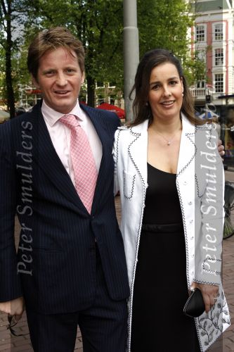 Amsterdam 12 mei 2007
Bijeenkomst in de stads schouwburg van amsterdam met Prinses Margriet Pieter v Vollenhoven Prins Maurits Prinses Marlene Prins Bernhard Jr en Prinses Annette Prins Floris en Prinses Aimee Prins Pieter Christiaan en  Prinses Anita Prins Constantijn en Prinses Laurentien. Burgmeester Job Cohen ontvangt ze.