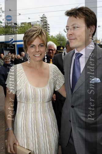 Amsterdam 12 mei 2007
Bijeenkomst in de stads schouwburg van amsterdam met Prinses Margriet Pieter v Vollenhoven Prins Maurits Prinses Marlene Prins Bernhard Jr en Prinses Annette Prins Floris en Prinses Aimee Prins Pieter Christiaan en  Prinses Anita Prins Constantijn en Prinses Laurentien. Burgmeester Job Cohen ontvangt ze.