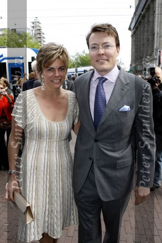Amsterdam 12 mei 2007
Bijeenkomst in de stads schouwburg van amsterdam met Prinses Margriet Pieter v Vollenhoven Prins Maurits Prinses Marlene Prins Bernhard Jr en Prinses Annette Prins Floris en Prinses Aimee Prins Pieter Christiaan en  Prinses Anita Prins Constantijn en Prinses Laurentien. Burgmeester Job Cohen ontvangt ze.