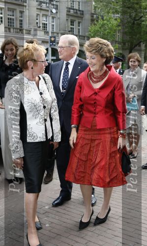 Amsterdam 12 mei 2007
Bijeenkomst in de stads schouwburg van amsterdam met Prinses Margriet Pieter v Vollenhoven Prins Maurits Prinses Marlene Prins Bernhard Jr en Prinses Annette Prins Floris en Prinses Aimee Prins Pieter Christiaan en  Prinses Anita Prins Constantijn en Prinses Laurentien. Burgmeester Job Cohen ontvangt ze.