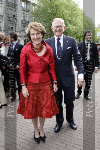 Amsterdam 12 mei 2007
Bijeenkomst in de stads schouwburg van amsterdam met Prinses Margriet Pieter v Vollenhoven Prins Maurits Prinses Marlene Prins Bernhard Jr en Prinses Annette Prins Floris en Prinses Aimee Prins Pieter Christiaan en  Prinses Anita Prins Constantijn en Prinses Laurentien. Burgmeester Job Cohen ontvangt ze.