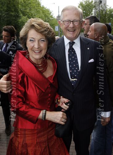 Amsterdam 12 mei 2007
Bijeenkomst in de stads schouwburg van amsterdam met Prinses Margriet Pieter v Vollenhoven Prins Maurits Prinses Marlene Prins Bernhard Jr en Prinses Annette Prins Floris en Prinses Aimee Prins Pieter Christiaan en  Prinses Anita Prins Constantijn en Prinses Laurentien. Burgmeester Job Cohen ontvangt ze.