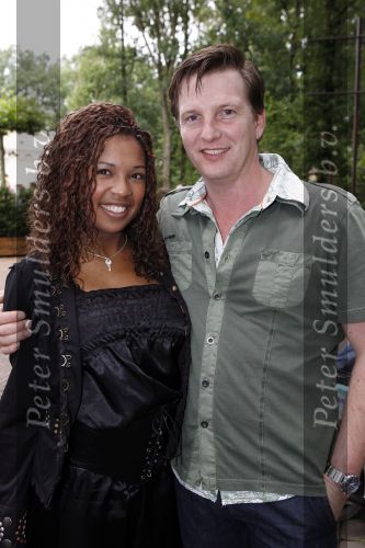 Kaatsheuvel 17 juni 2007
Bn ers in de efteling. Raffaela met vriend