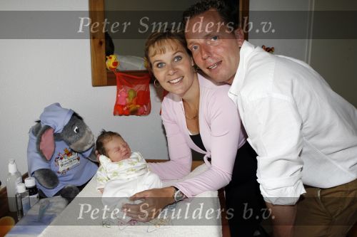 Capelle aan de Ijssel 12 juni 2007
Rob Geus met zijn vrouw en hun baby / dochter Esmee.