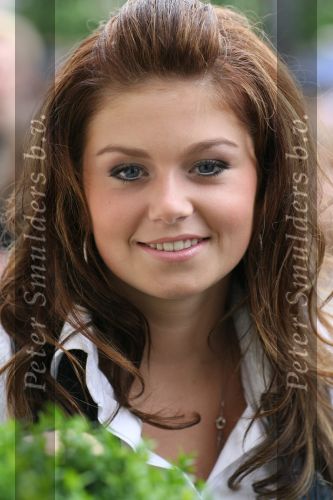 Tilburg, 12 Juni 2007
TROS Zomertoer op de Heuvel
Roxeanne Hazes