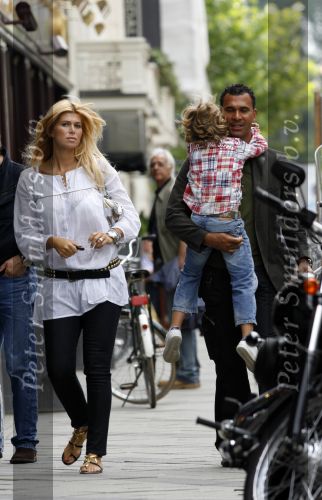 Amsterdam 6 juni 2007
Rud Gullit met Estelle en Maxim op de pc hooftstraat.