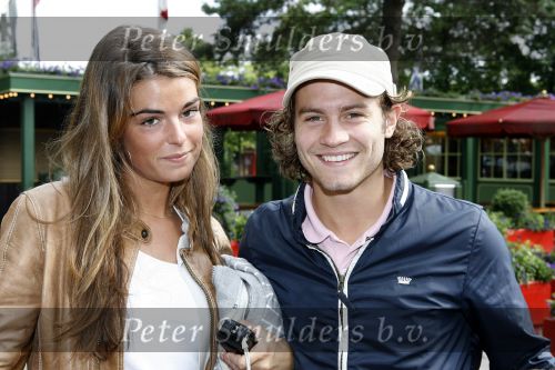 Kaatsheuvel 16 juni 2007
Sascha Visser met zijn nieuwe vriendinl in de efteling.