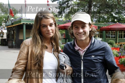 Kaatsheuvel 16 juni 2007
Sascha Visser met zijn nieuwe vriendinl in de efteling.