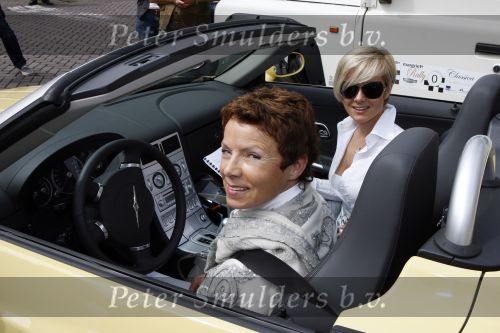 Vlijmen en Loon op Zand 18 juni 2007
Cabrio Rally van Beau monde . Suze en Suze Mens