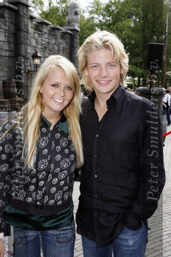 Kaatsheuvel 17 juni 2007
Bn ers in de efteling. Thomas Berge met Monique Smit