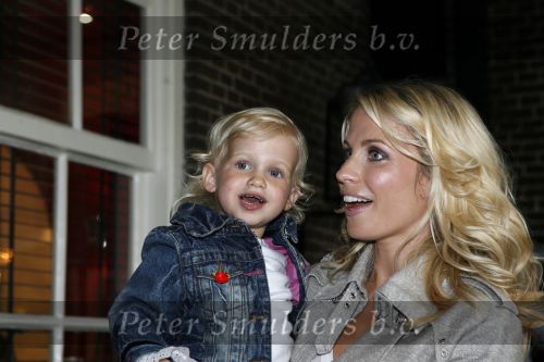 Naarden 21 mei 2007
Presentatie boek Supermom\'s stijlgids van Vivian Ewbank Reijs in het Arsenaal.