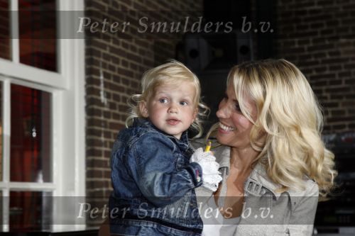Naarden 21 mei 2007
Presentatie boek Supermom\'s stijlgids van Vivian Ewbank Reijs in het Arsenaal.