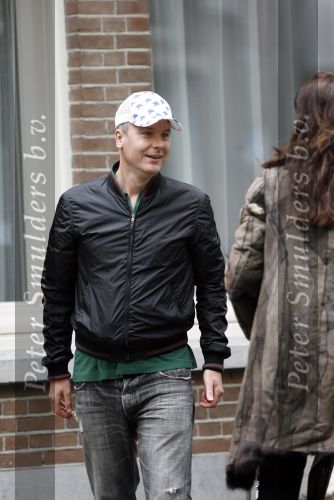 Amsterdam 11 mei 2007
Wessel v Diepen met Irene v d Laar achter de kinderwagen in Amsterdam.