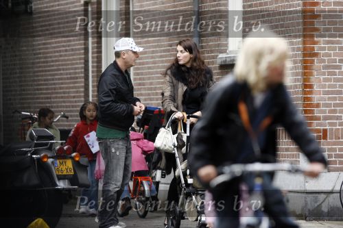 Amsterdam 11 mei 2007
Wessel v Diepen met Irene v d Laar achter de kinderwagen in Amsterdam.
