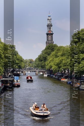 Amsterdam 2 juni 2007
Westertoren met bootjes in de grachten van amsterdam