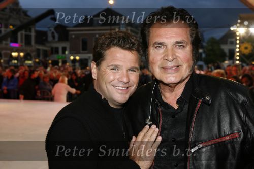 Amersfoort 29 mei 2007
Tros zomerfeesten op plein in amersfoort. Engelbert Humperdinck met Wolter Kroes