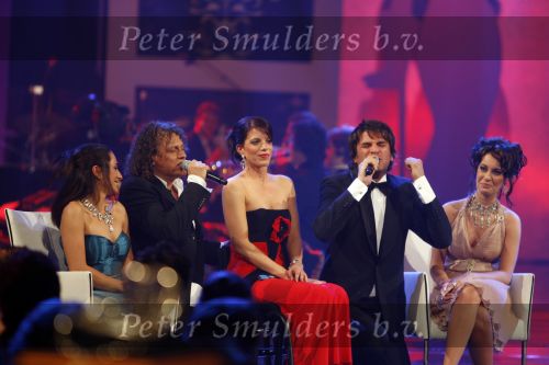 Baarn 6 juni 2007
Finale miss mis verkiezing. Winnares Reni de Boer en 2e Karin v Rossum. Jan Peter Balkenende reikt de prijs uit. Het programma werd gepresenteerd door Jaap Jongbloed en Lucille Werner. Xander de Buisonje