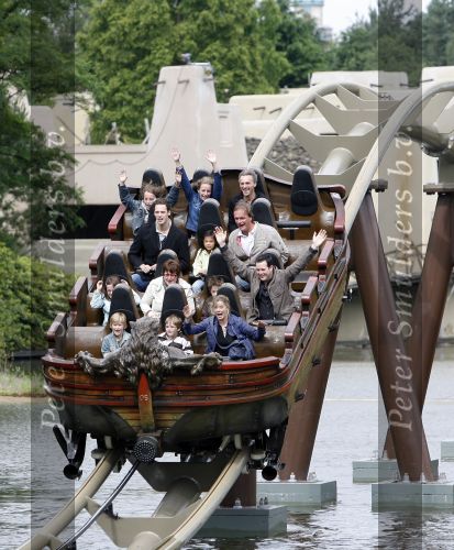 Kaatsheuvel 17 juni 2007
Bn ers in de efteling. Yara Riethoven met John