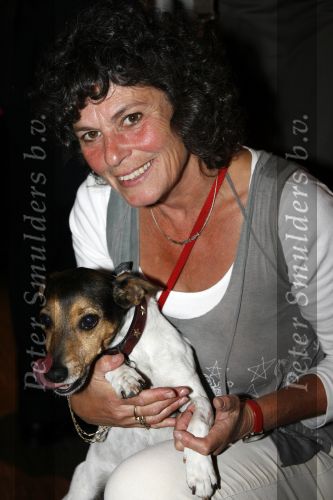 Amsterdam 15 mei 2007
Presentatie wijn van Ilja Gort in ijscafe. Yvonne Kroonenberg met hond