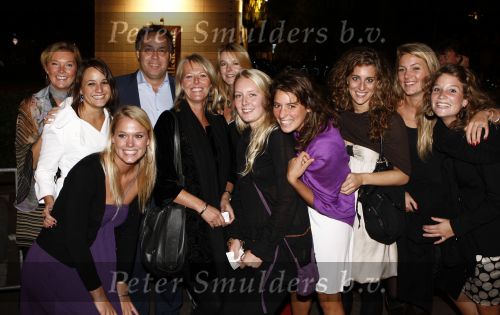 Utrecht 27 september 2008
Premiere Wapen van Geldrop in schouwburg van Utrecht. Thijs Romer is de regisseur. Aad Ouborg en Dorien Ouborg met dochter Floor en vriendinnen