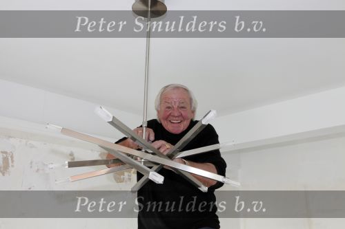 Vlaardingen 2 april 2009
Aad v Toor aan het klussen in zijn nieuwe appartement.
Peter Smulders bv