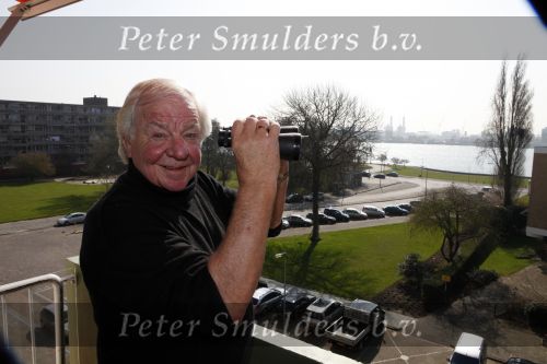 Vlaardingen 2 april 2009
Aad v Toor aan het klussen in zijn nieuwe appartement.
Peter Smulders bv