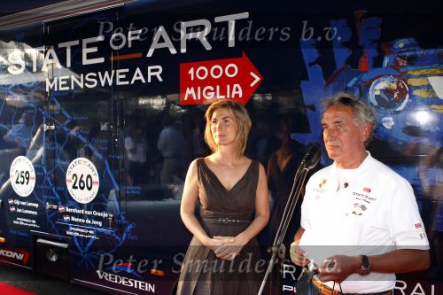 Brescia 15 mei 2008
Start van de Mille Miglia in Brescia. State of Art rijdt met 2 porsches mee. 
Albert Westerman en zijn dochter Evelyne Westerman
