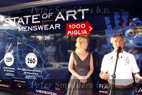 Brescia 15 mei 2008
Start van de Mille Miglia in Brescia. State of Art rijdt met 2 porsches mee. 
Albert Westerman en zijn dochter Evelyne Westerman