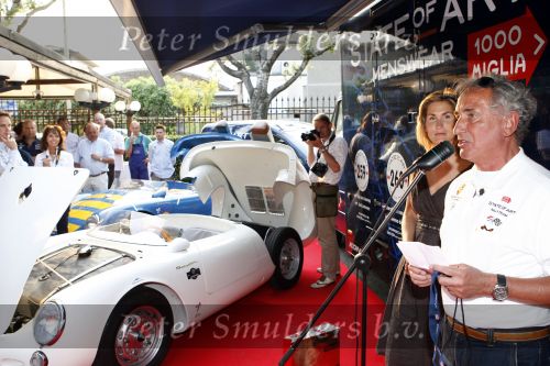 Brescia 15 mei 2008
Start van de Mille Miglia in Brescia. State of Art rijdt met 2 porsches mee. 
Albert Westerman en zijn dochter Evelyne Westerman